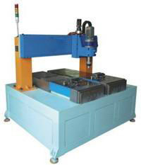 專業(yè)定制與高效制造 鉆孔攻牙專用機(jī)、可動腕配件與沖床的綜合解決方案